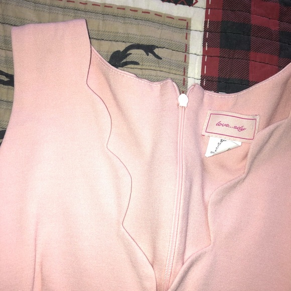 Dress - Picture 3 of 3